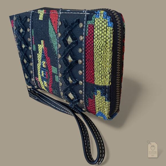 Montana West Aztec Woven Wallet Wristlet Studded Tapestry Western Boho Zip - Picture 3 of 7